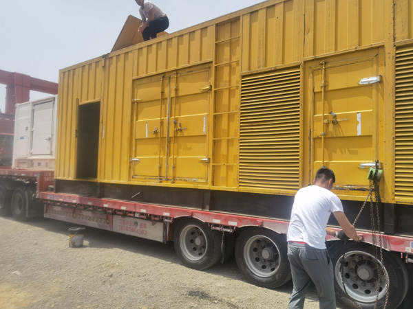 金堂除了负载情况和发动机维护，还有哪些因素会影响 200kw 柴油发电机的油耗？